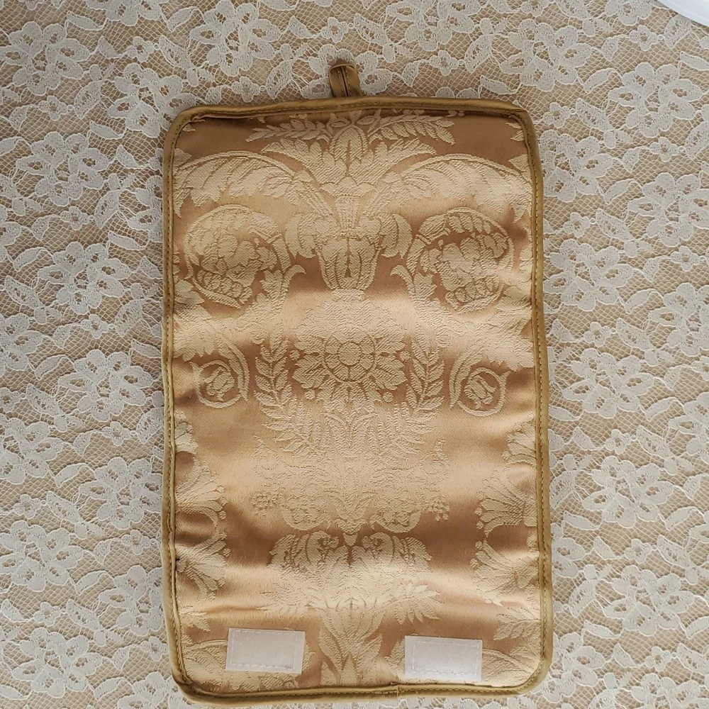 Gold Makeup or Jewelry travel bag. Hanging loop, 4 zipper compartments NWOT